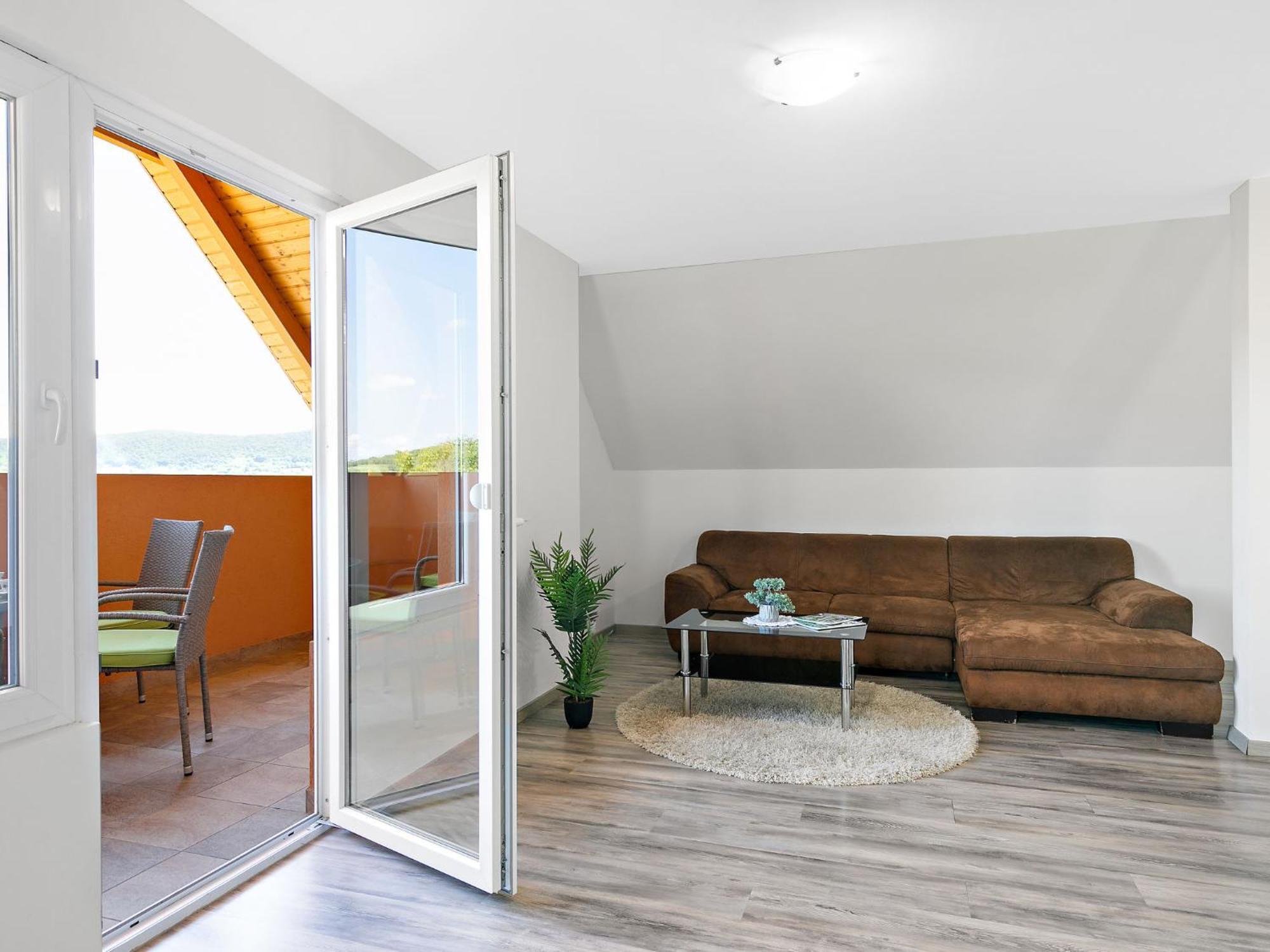 Apartment Beate - Bac121 By Interhome Badacsonytomaj Bagian luar foto